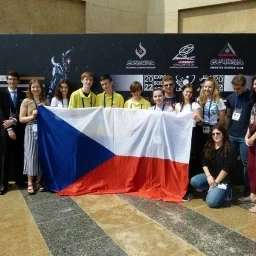 Všichni čeští účastníci